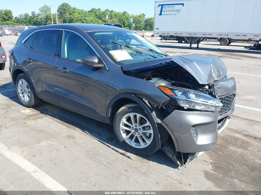 2021 Ford Escape VIN 1FMCU9BZ9MUB26496 IAAI salvage auction — FRONT END, Salvage Title, sold $2,900 on 2026-08-15 (photo 1)