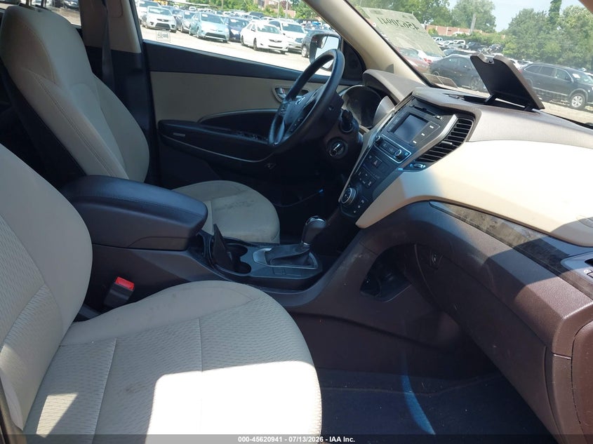 2017 Hyundai Santa fe VIN 5XYZTDLB6HG487892 IAAI salvage auction — NORMAL WEAR, Clear (Pennsylvania), sold $2,000 on 2026-07-24 (photo 5)