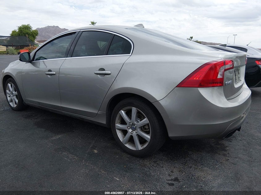 2016 Volvo S60 VIN YV126MFK2G2392799 IAAI salvage auction — NORMAL WEAR, Clear (California), sold $25 on 2026-07-24 (photo 3)