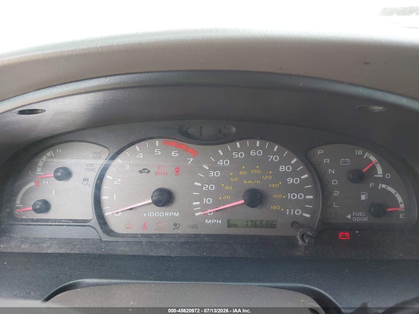 2002 Toyota Sequoia VIN 5TDZT34A72S115424 IAAI salvage auction — NORMAL WEAR, Clear - Dealer Only (California), sold $25 on 2026-07-29 (photo 7)