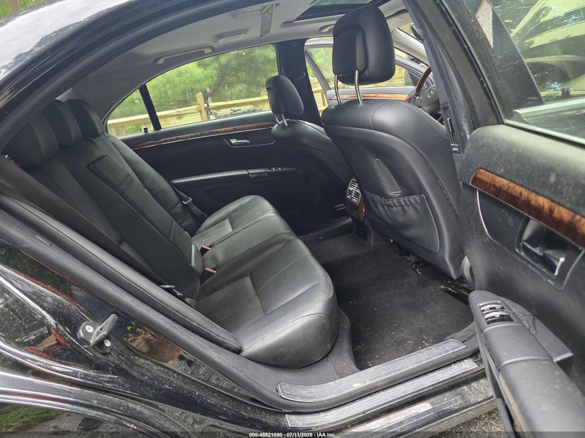 2009 Mercedes-benz S class VIN WDDNG86X79A265158 IAAI salvage auction — BIO HAZARD, Clear-Dealer Only (West Virginia), sold $375 on 2026-07-28 (photo 8)