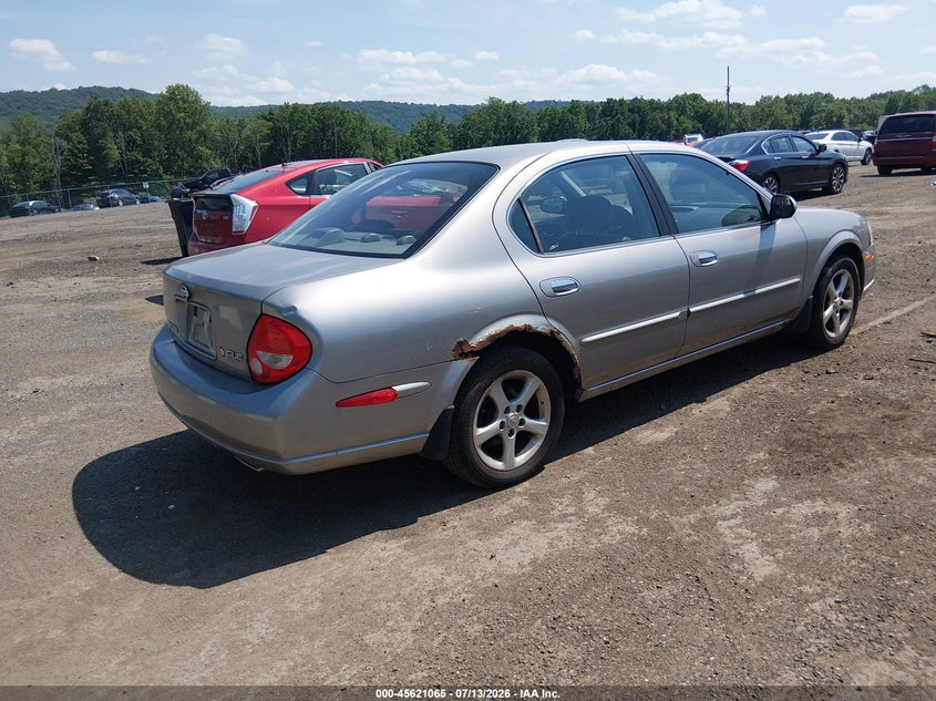 2001 Nissan Maxima VIN JN1CA31A71T311155 IAAI salvage auction — NORMAL WEAR, Clear (New Jersey), sold $400 on 2026-07-30 (photo 4)