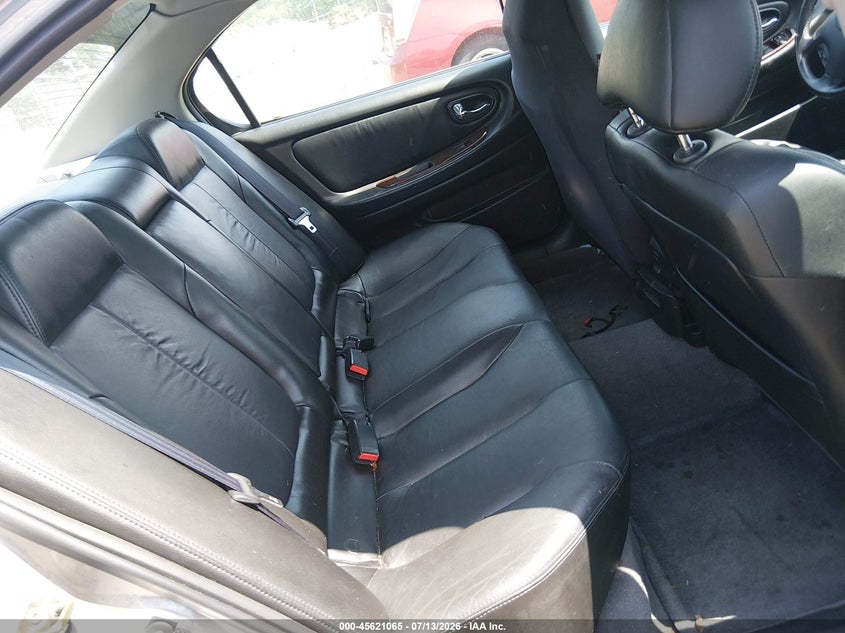 2001 Nissan Maxima VIN JN1CA31A71T311155 IAAI salvage auction — NORMAL WEAR, Clear (New Jersey), sold $400 on 2026-07-30 (photo 8)