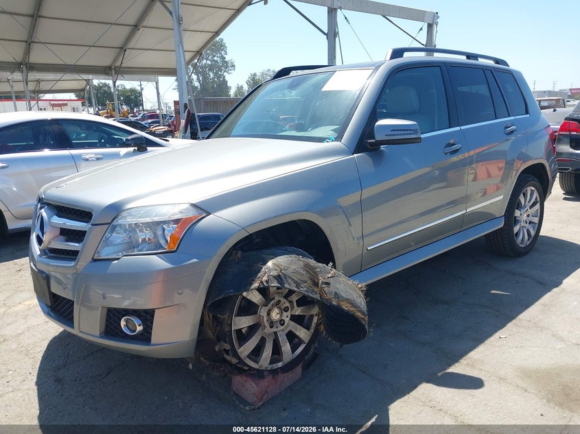 2010 Mercedes-benz Glk-class VIN WDCGG5GB5AF505491 IAAI salvage auction — LEFT FRONT, Salvage (California), sold $2,300 on 2026-08-02 (photo 2)