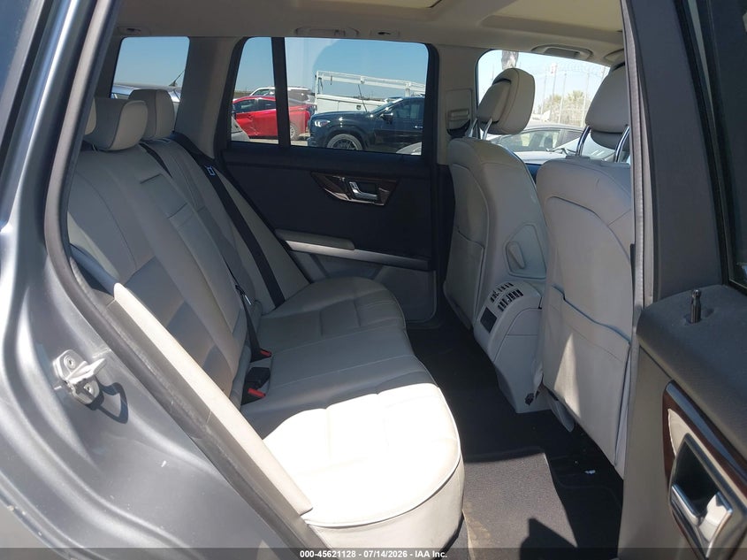 2010 Mercedes-benz Glk-class VIN WDCGG5GB5AF505491 IAAI salvage auction — LEFT FRONT, Salvage (California), sold $2,300 on 2026-08-02 (photo 8)