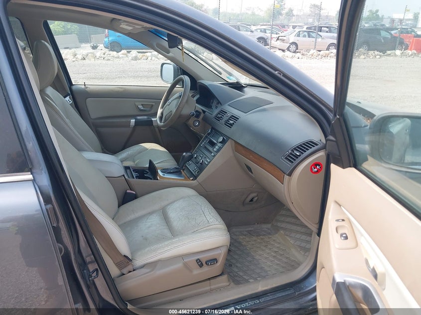 2007 Volvo Xc90 VIN YV4CZ982371396603 IAAI salvage auction — NORMAL WEAR, Clear (Illinois), sold $475 on 2026-07-22 (photo 5)