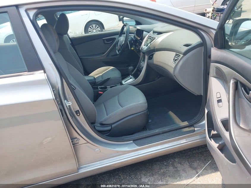 2012 Hyundai Elantra VIN KMHDH4AE3CU236081 IAAI salvage auction — FRONT & REAR, Salvage Title, sold $1,350 on 2026-08-02 (photo 5)