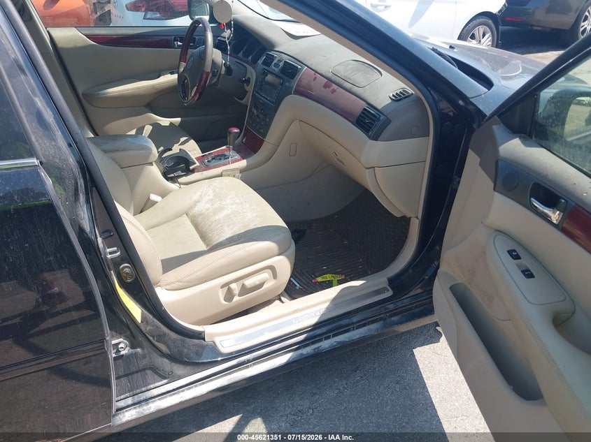 2004 Lexus Es 330 VIN JTHBA30G345042707 IAAI salvage auction — NORMAL WEAR, Clear (Illinois), sold $625 on 2026-07-20 (photo 5)