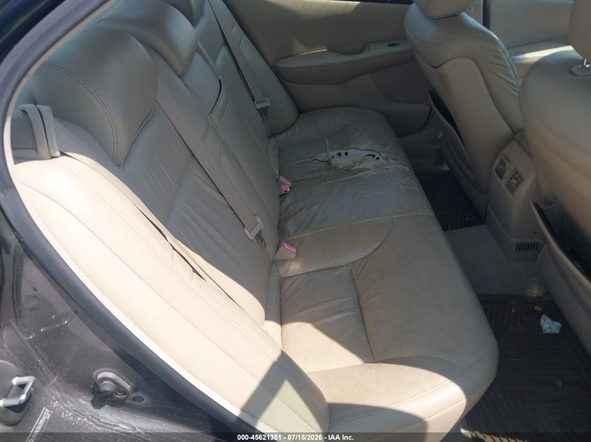 2004 Lexus Es 330 VIN JTHBA30G345042707 IAAI salvage auction — NORMAL WEAR, Clear (Illinois), sold $625 on 2026-07-20 (photo 8)