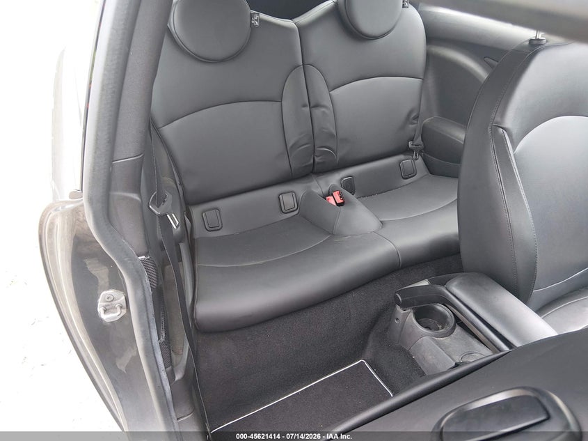 2012 Mini Cooper VIN WMWSV3C58CTY27411 IAAI salvage auction — NORMAL WEAR, Salvage Title, sold $200 on 2026-07-23 (photo 8)