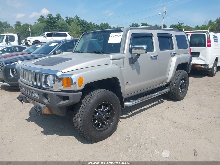 2007 Hummer H3 VIN 5GTDN13E078196199 IAAI salvage auction — NORMAL WEAR, Clear (Massachusetts), sold $1,475 on 2026-07-17 (photo 2)