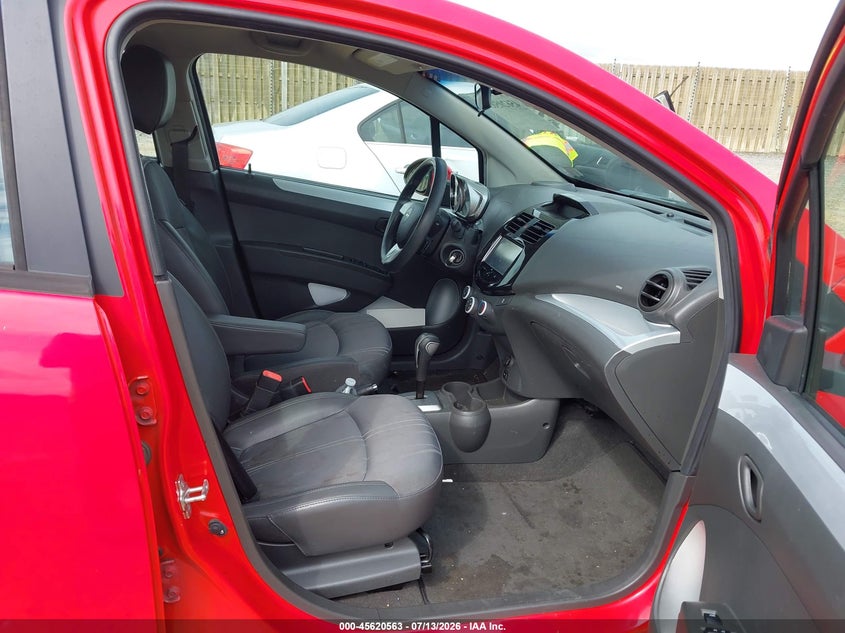 2015 Chevrolet Spark VIN KL8CD6S95FC755130 IAAI salvage auction — NORMAL WEAR, Clear (Virginia), sold $675 on 2026-07-27 (photo 5)