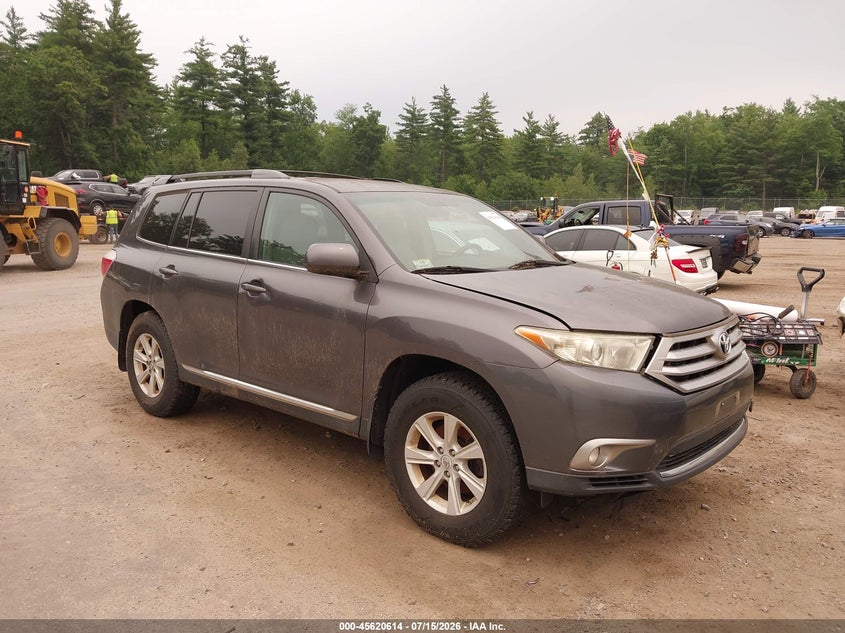 2012 Toyota Highlander VIN 5TDBK3EH8CS157229 IAAI salvage auction — NORMAL WEAR, Clear (Massachusetts), sold $25 on 2026-07-24 (photo 1)