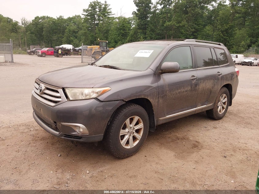 2012 Toyota Highlander VIN 5TDBK3EH8CS157229 IAAI salvage auction — NORMAL WEAR, Clear (Massachusetts), sold $25 on 2026-07-24 (photo 2)