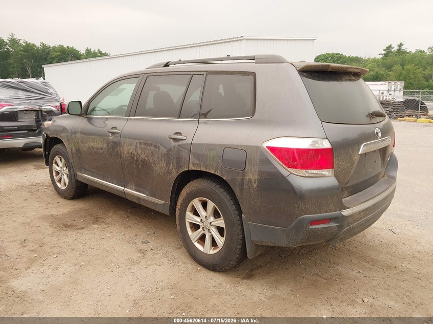 2012 Toyota Highlander VIN 5TDBK3EH8CS157229 IAAI salvage auction — NORMAL WEAR, Clear (Massachusetts), sold $25 on 2026-07-24 (photo 3)
