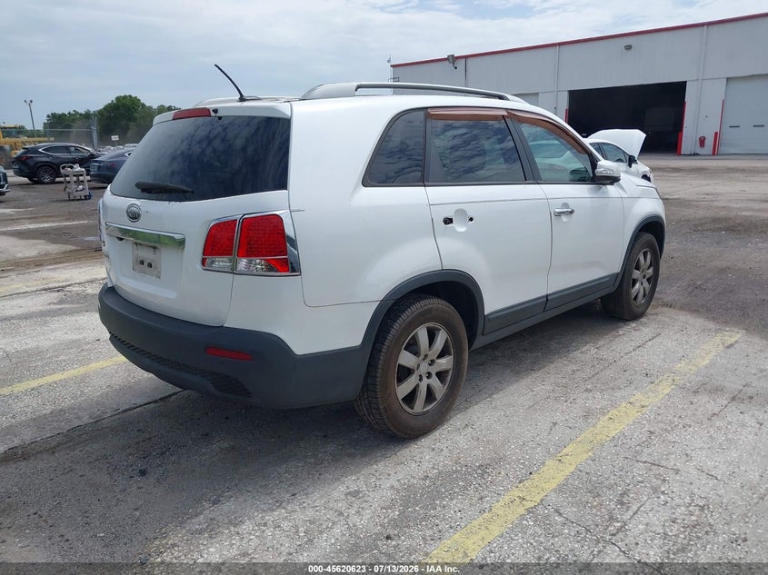 2011 Kia Sorento VIN 5XYKT3A12BG183813 IAAI salvage auction — ENGINE DAMAGE, Clear (Florida), sold $1,150 on 2026-07-15 (photo 4)