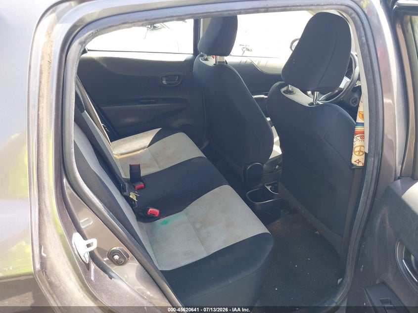 2013 Toyota Yaris VIN JTDKTUD39DD544281 IAAI salvage auction — NORMAL WEAR, Clear (Virginia), sold $2,300 on 2026-07-28 (photo 8)
