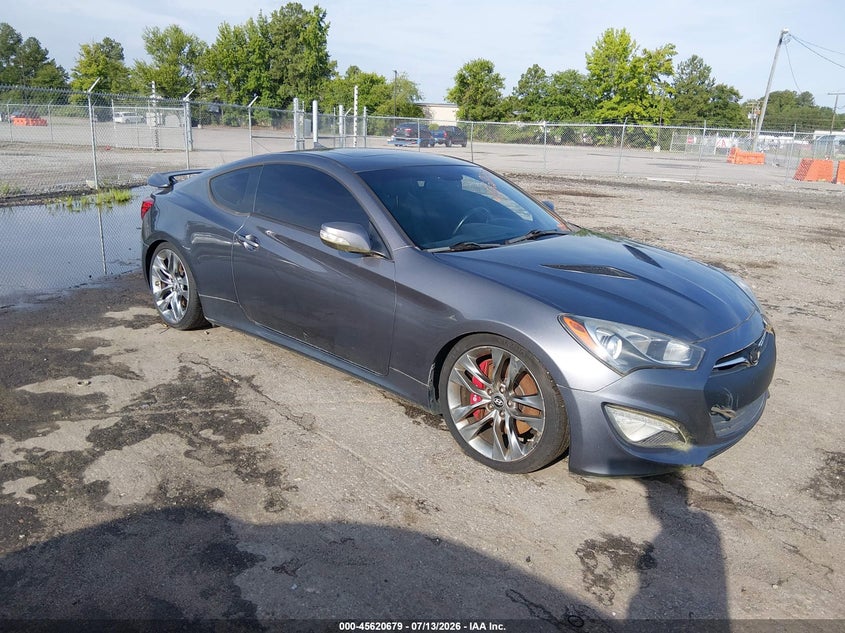 2015 Hyundai Genesis VIN KMHHU6KJ4FU125631 IAAI salvage auction — NORMAL WEAR, Clear (Virginia), sold $3,200 on 2026-07-31 (photo 1)