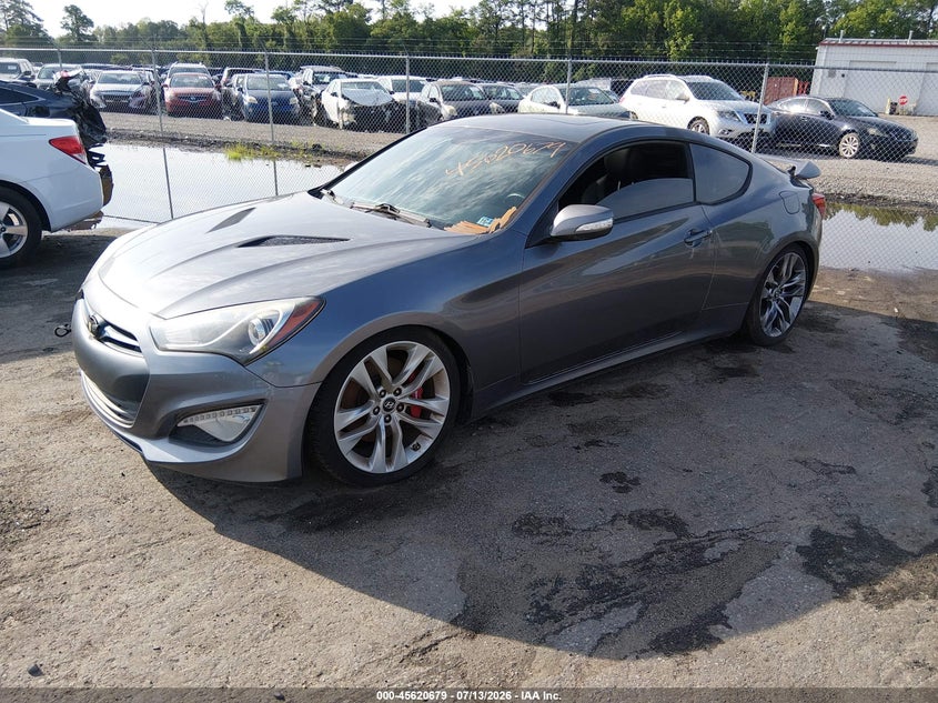 2015 Hyundai Genesis VIN KMHHU6KJ4FU125631 IAAI salvage auction — NORMAL WEAR, Clear (Virginia), sold $3,200 on 2026-07-31 (photo 2)
