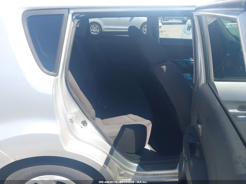 2013 Kia Soul VIN KNDJT2A5XD7512525 IAAI salvage auction — NORMAL WEAR, Clear - Public Restricted (Oregon), sold $375 on 2026-07-30 (photo 8)