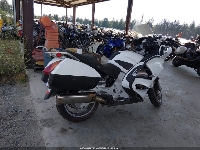 2006 Honda St1300 VIN JH2SC51756M400265 IAAI salvage auction — SIDE, Clear (Washington), sold $725 on 2026-07-22 (photo 4)