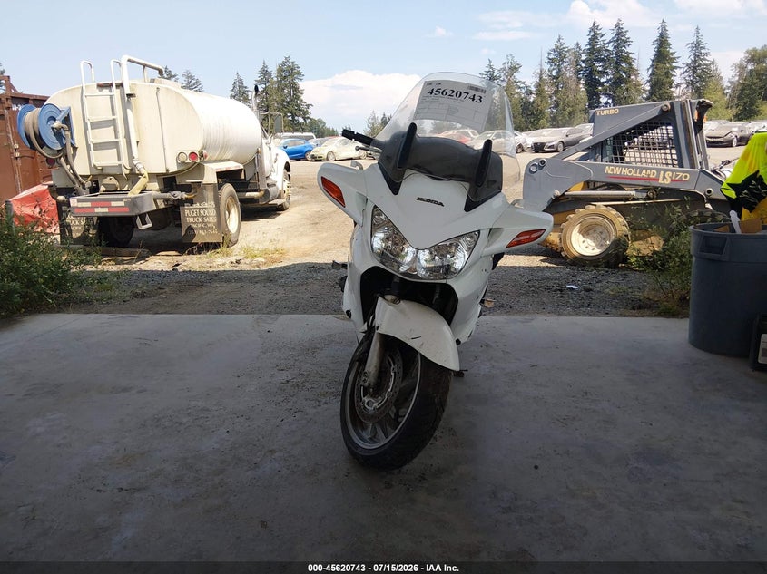 2006 Honda St1300 VIN JH2SC51756M400265 IAAI salvage auction — SIDE, Clear (Washington), sold $725 on 2026-07-22 (photo 5)