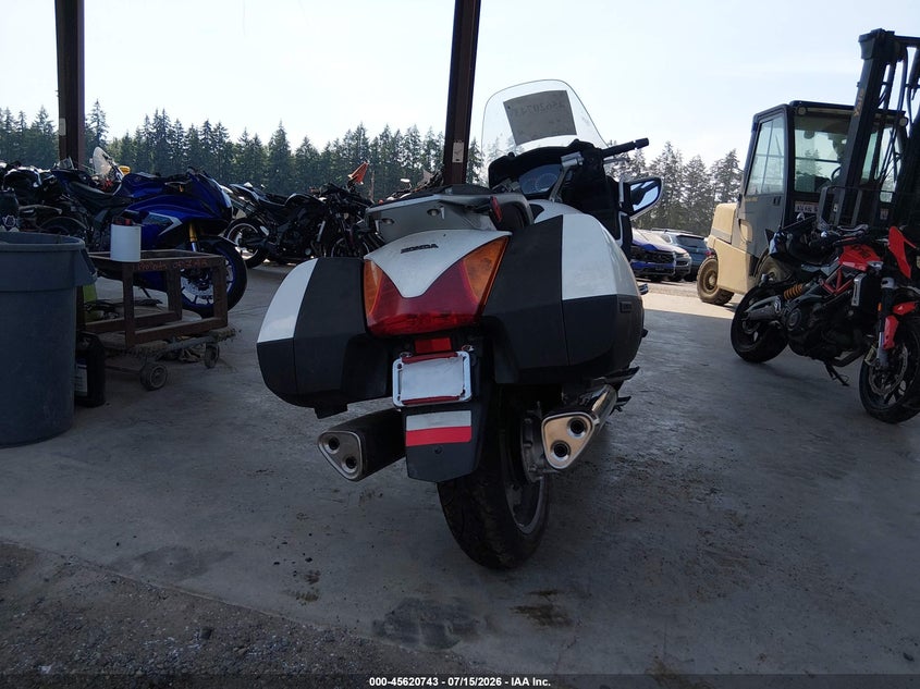 2006 Honda St1300 VIN JH2SC51756M400265 IAAI salvage auction — SIDE, Clear (Washington), sold $725 on 2026-07-22 (photo 6)