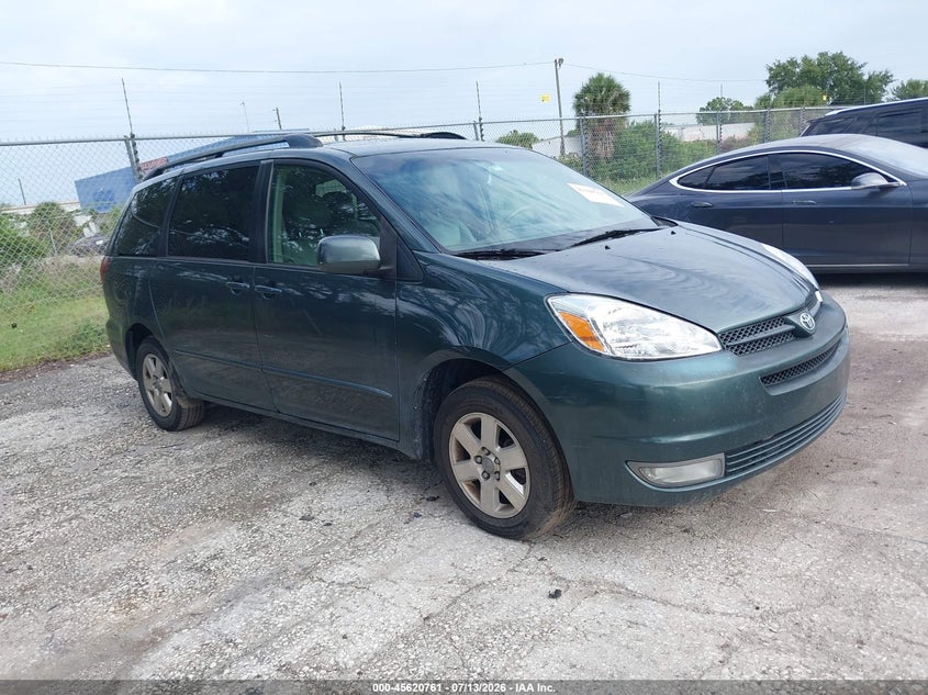 2004 Toyota Sienna VIN 5TDZA22C34S210683 IAAI salvage auction — SIDE, Clear (Florida), sold $900 on 2026-07-15 (photo 1)