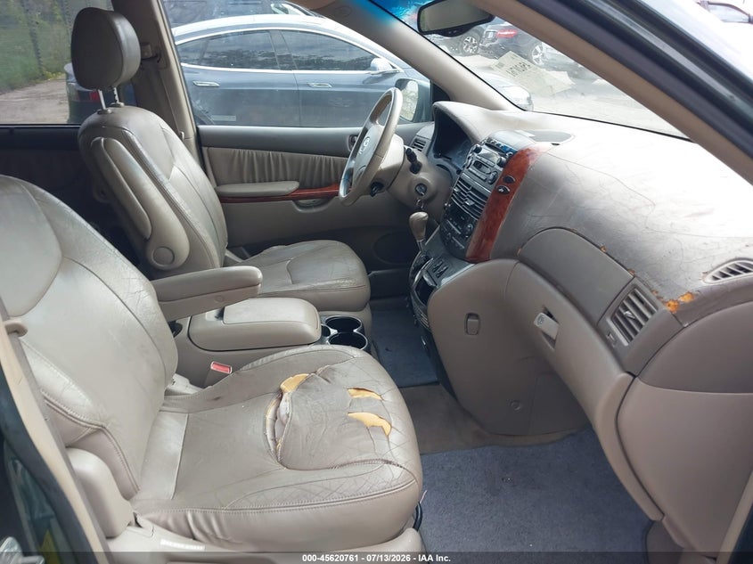 2004 Toyota Sienna VIN 5TDZA22C34S210683 IAAI salvage auction — SIDE, Clear (Florida), sold $900 on 2026-07-15 (photo 5)