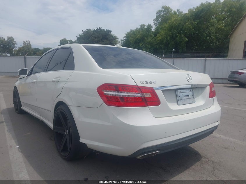 2011 Mercedes-benz E-class VIN WDDHF5GB6BA444976 IAAI salvage auction — NORMAL WEAR, Salvage Title (California), sold $450 on 2026-07-28 (photo 3)