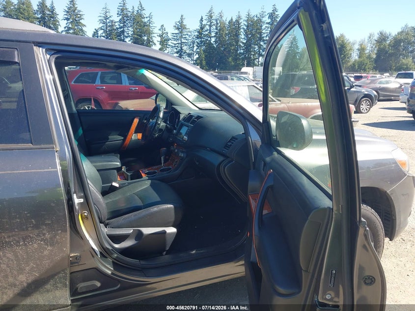 2008 Toyota Highlander VIN JTEES43A282069358 IAAI salvage auction — NORMAL WEAR, Clear (Washington), sold $725 on 2026-07-29 (photo 5)