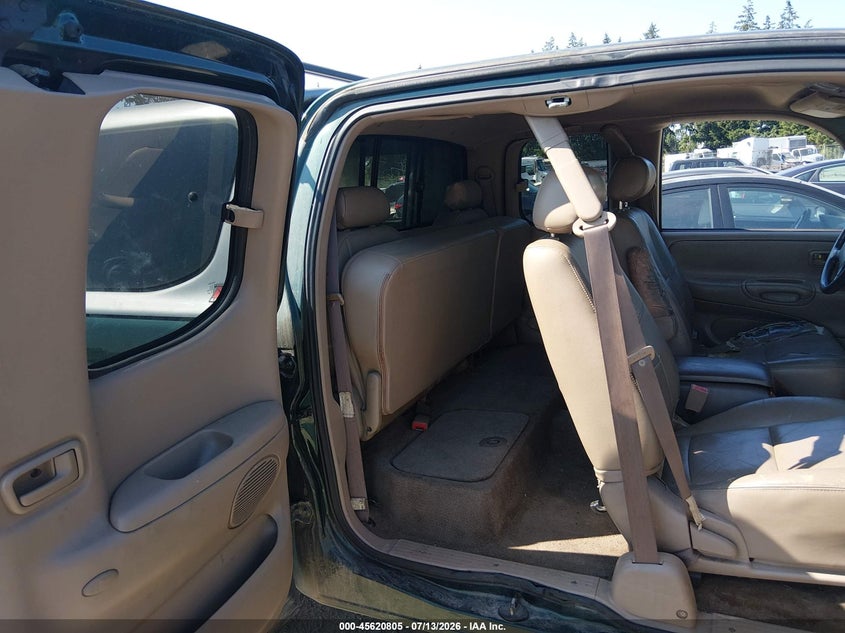 2000 Toyota Tundra VIN 5TBBT4812YS100378 IAAI salvage auction — NORMAL WEAR, Clear (Washington), sold $2,250 on 2026-07-22 (photo 8)