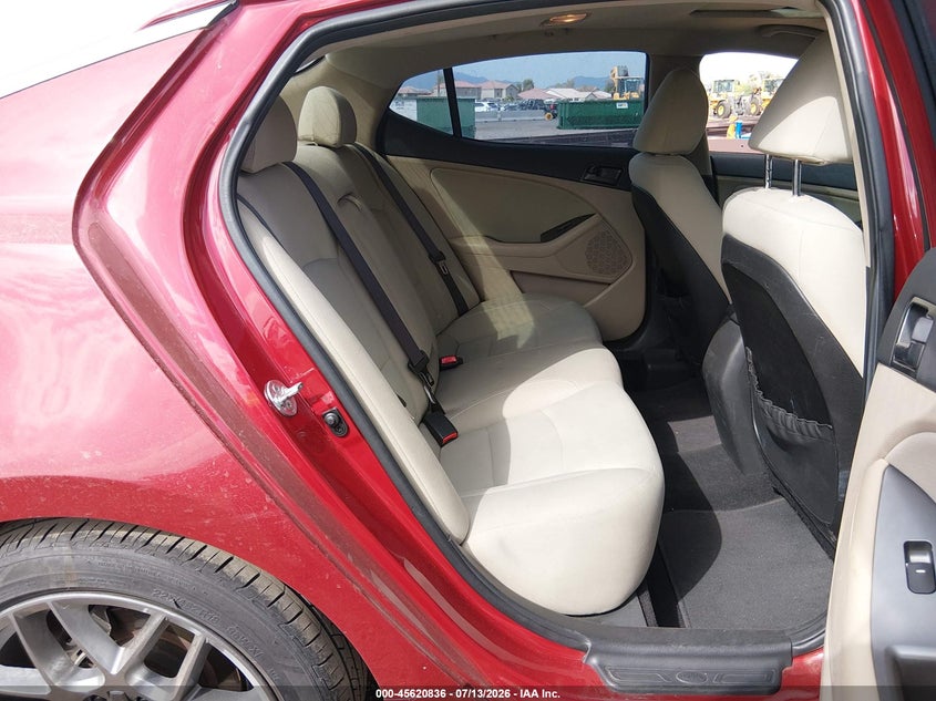 2012 Kia Optima VIN 5XXGM4A79CG052719 IAAI salvage auction — NORMAL WEAR, Clear-Dealer Only (Arizona), sold $25 on 2026-07-21 (photo 8)