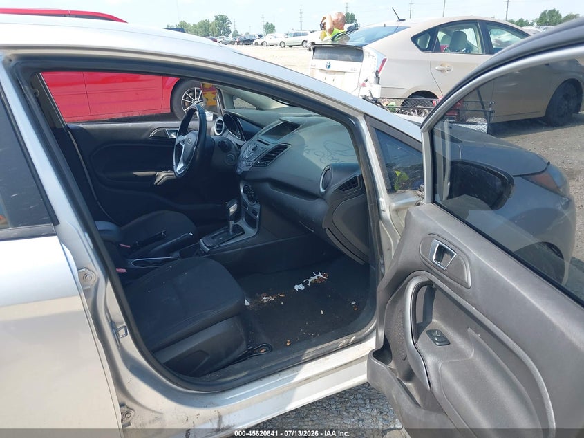 2014 Ford Fiesta VIN 3FADP4BJ3EM163052 IAAI salvage auction — NORMAL WEAR, Original (Ohio), sold $575 on 2026-07-31 (photo 5)