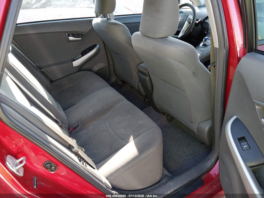 2011 Toyota Prius VIN JTDKN3DU1B5353183 IAAI salvage auction — NORMAL WEAR, Clear (Indiana), sold $675 on 2026-07-29 (photo 8)