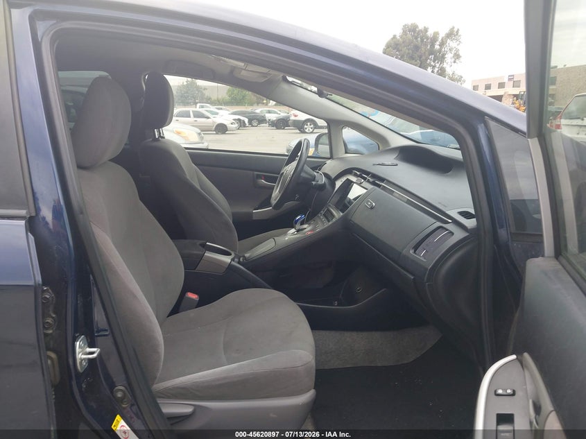 2015 Toyota Prius VIN JTDKN3DU4F0414707 IAAI salvage auction — NORMAL WEAR, Salvage Title - Dealer (California), sold $875 on 2026-07-29 (photo 5)