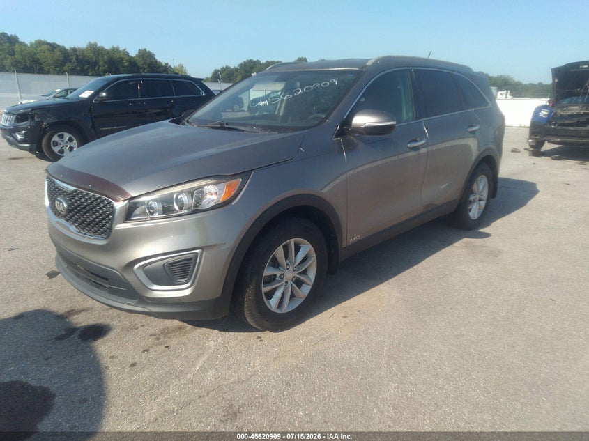 2016 Kia Sorento VIN 5XYPGDA31GG169507 IAAI salvage auction — ENGINE DAMAGE, Clear (Indiana), sold $1,875 on 2026-07-30 (photo 2)