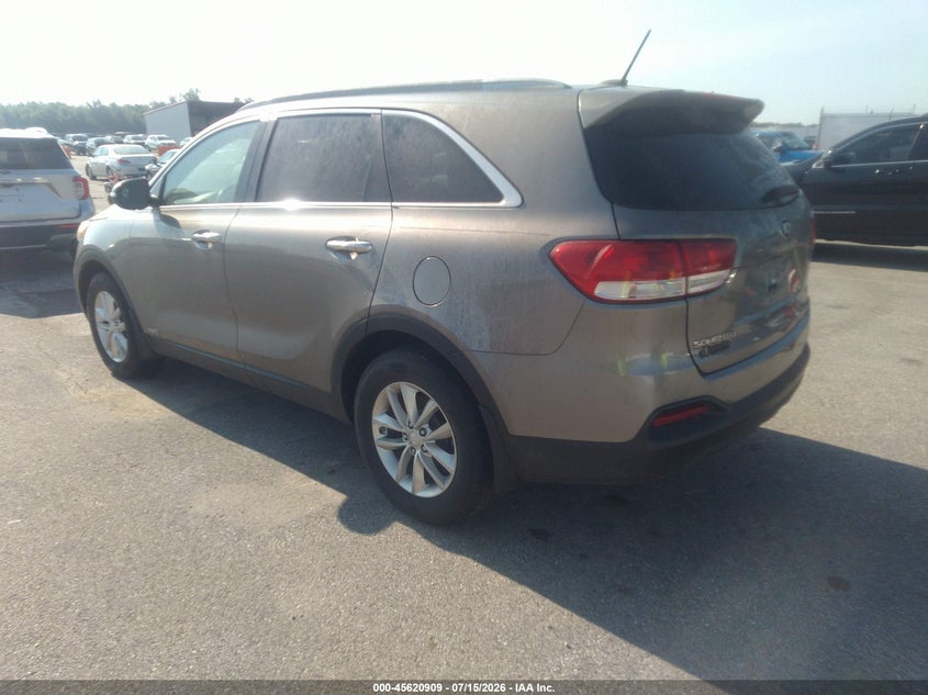 2016 Kia Sorento VIN 5XYPGDA31GG169507 IAAI salvage auction — ENGINE DAMAGE, Clear (Indiana), sold $1,875 on 2026-07-30 (photo 3)