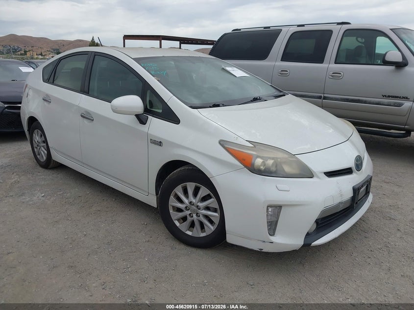 2012 Toyota Prius VIN JTDKN3DP2C3019672 — IAAI salvage auction photo