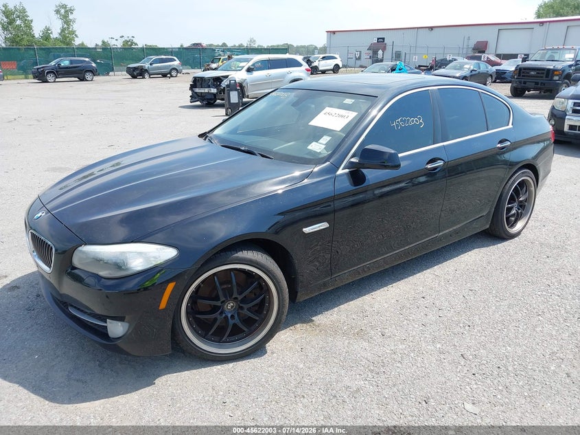2013 BMW 5er VIN WBAXG5C51DDY37916 IAAI salvage auction — NORMAL WEAR, Clear (New York), sold $25 on 2026-07-28 (photo 2)