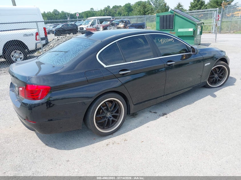 2013 BMW 5er VIN WBAXG5C51DDY37916 IAAI salvage auction — NORMAL WEAR, Clear (New York), sold $25 on 2026-07-28 (photo 4)