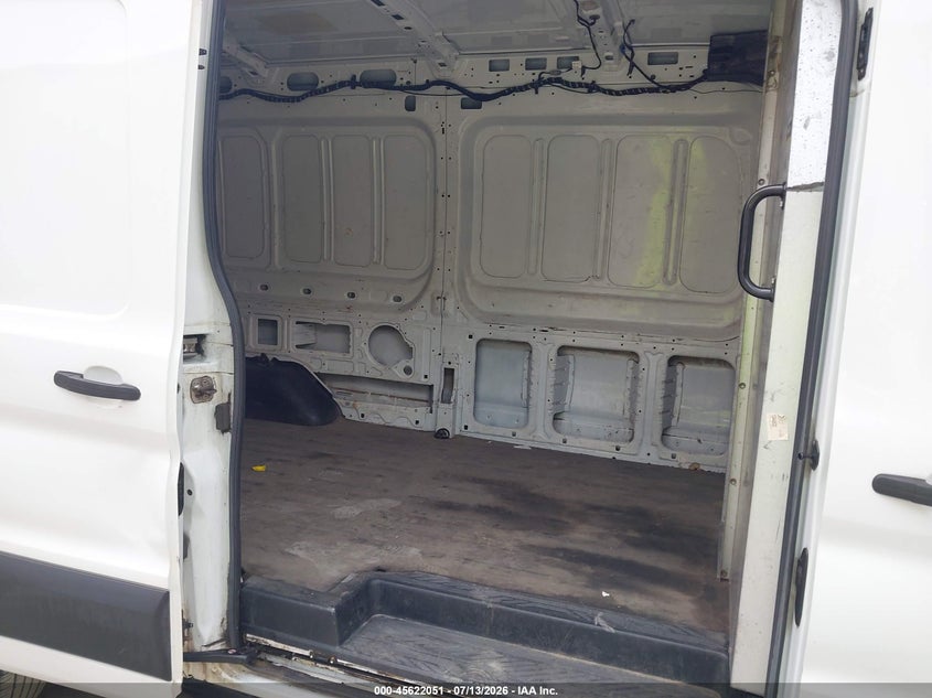 2020 Ford Transit-250 VIN 1FTBR2C81LKA00545 IAAI salvage auction — REPOSSESSION, Clear (Pennsylvania), sold $12,000 on 2026-07-29 (photo 8)