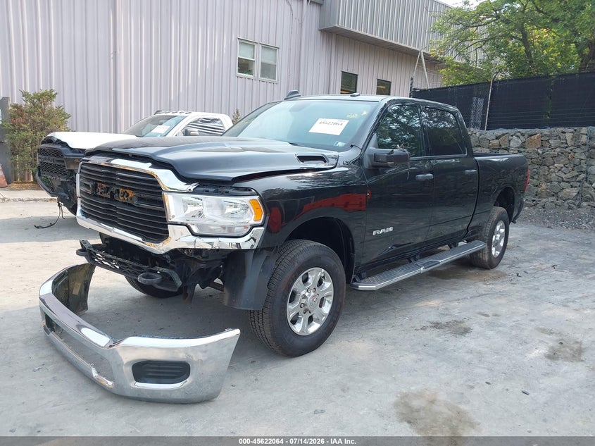 2024 Ram 2500 VIN 3C6UR5DJ0RG400129 IAAI salvage auction — LEFT SIDE, Clear (Pennsylvania), sold $23,575 on 2026-07-29 (photo 2)