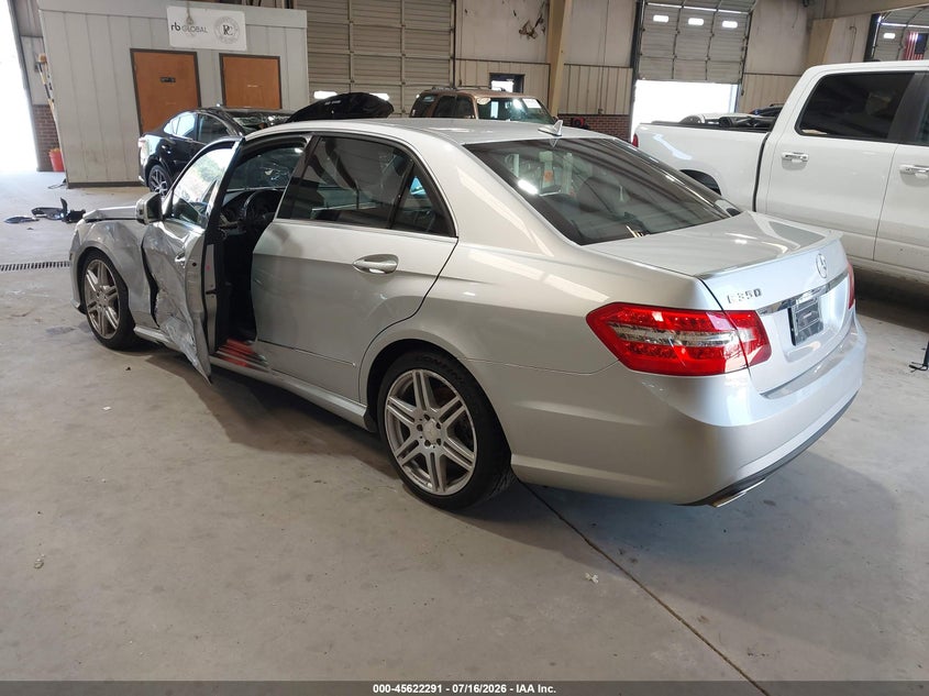 2010 Mercedes-benz E-class VIN WDDHF5GB4AA166237 IAAI salvage auction — SIDE, Salvage (North Carolina), sold $1,100 on 2026-08-09 (photo 3)