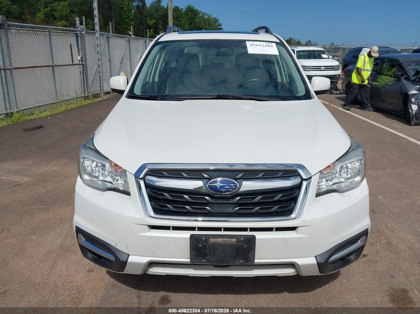 2017 Subaru Forester VIN JF2SJADC0HH537482 IAAI salvage auction — NORMAL WEAR, Clear (Mississippi), sold $1,350 on 2026-07-30 (photo 6)