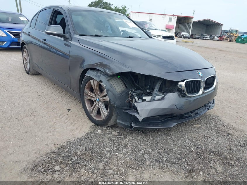 2016 BMW 3er VIN WBA8E9G57GNU30077 IAAI salvage auction — RIGHT FRONT, Salvage Title, sold $2,550 on 2026-08-18 (photo 6)