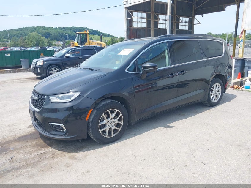 2022 Chrysler Pacifica VIN 2C4RC1BG9NR132590 IAAI salvage auction — REAR END, Salvage Title, sold $8,750 on 2026-08-26 (photo 2)