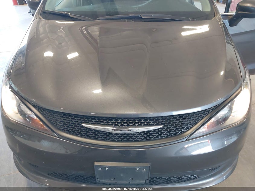 2022 Chrysler Voyager VIN 2C4RC1CG8NR132434 IAAI salvage auction — NORMAL WEAR, Sf97 (South Dakota), sold $13,550 on 2026-09-03 (photo 6)