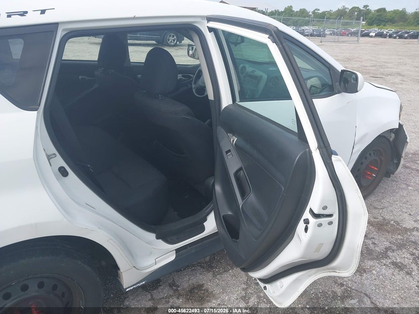 2010 Pontiac Vibe VIN 5Y2SP6E84AZ410206 IAAI salvage auction — FRONT & REAR, Rebuildable (Florida), sold $1,250 on 2026-08-19 (photo 8)