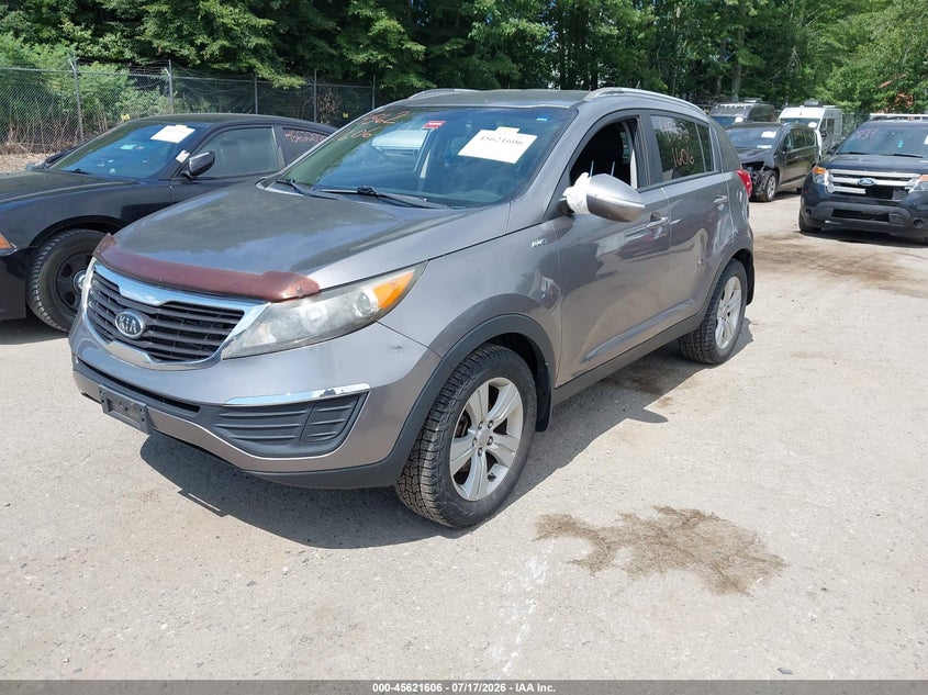 2011 Kia Sportage VIN KNDPBCA27B7015471 IAAI salvage auction — NORMAL WEAR, Original (Maine), sold $1,400 on 2026-07-30 (photo 2)